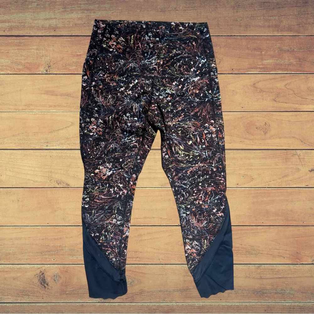 Lululemon Wunder Under HighRise Crop 23" Scallop Full-On Luxtreme, Size 8
